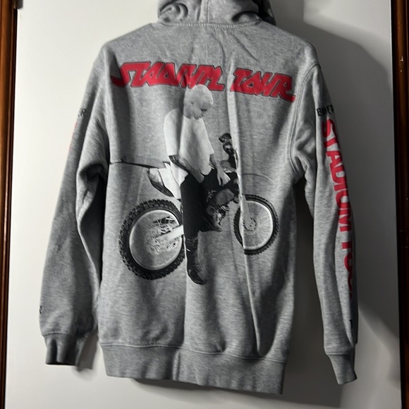 Justin Bieber 2017 official tour merch - Picture 4 of 5